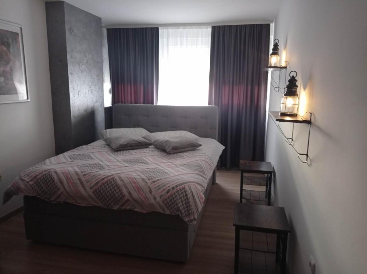 Apartamento Aby Slavonski Brod Exterior foto
